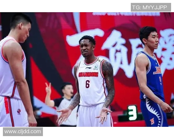 重庆篮球队与上海篮球队赛后复盘个人能力对比分析